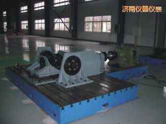 濟(jì)南微機(jī)控制驅(qū)動(dòng)橋總成扭轉(zhuǎn)試驗(yàn)機(jī)